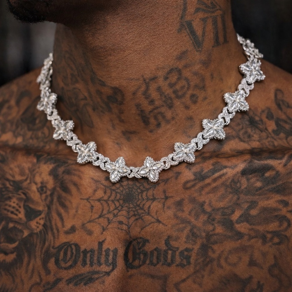 Icy clover necklace 20inch